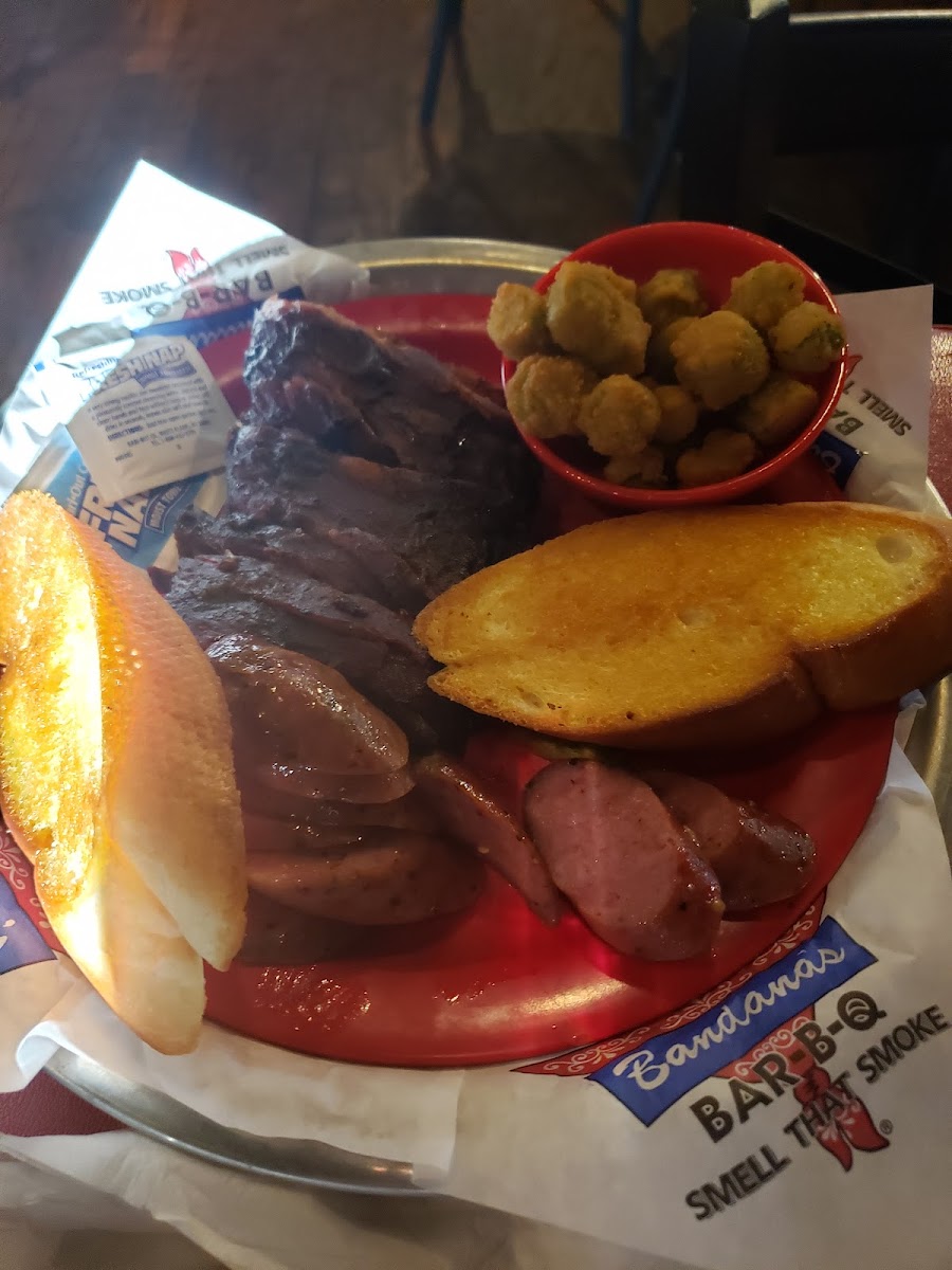 Bandana's Bar-B-Q Mt. Vernon Il-8